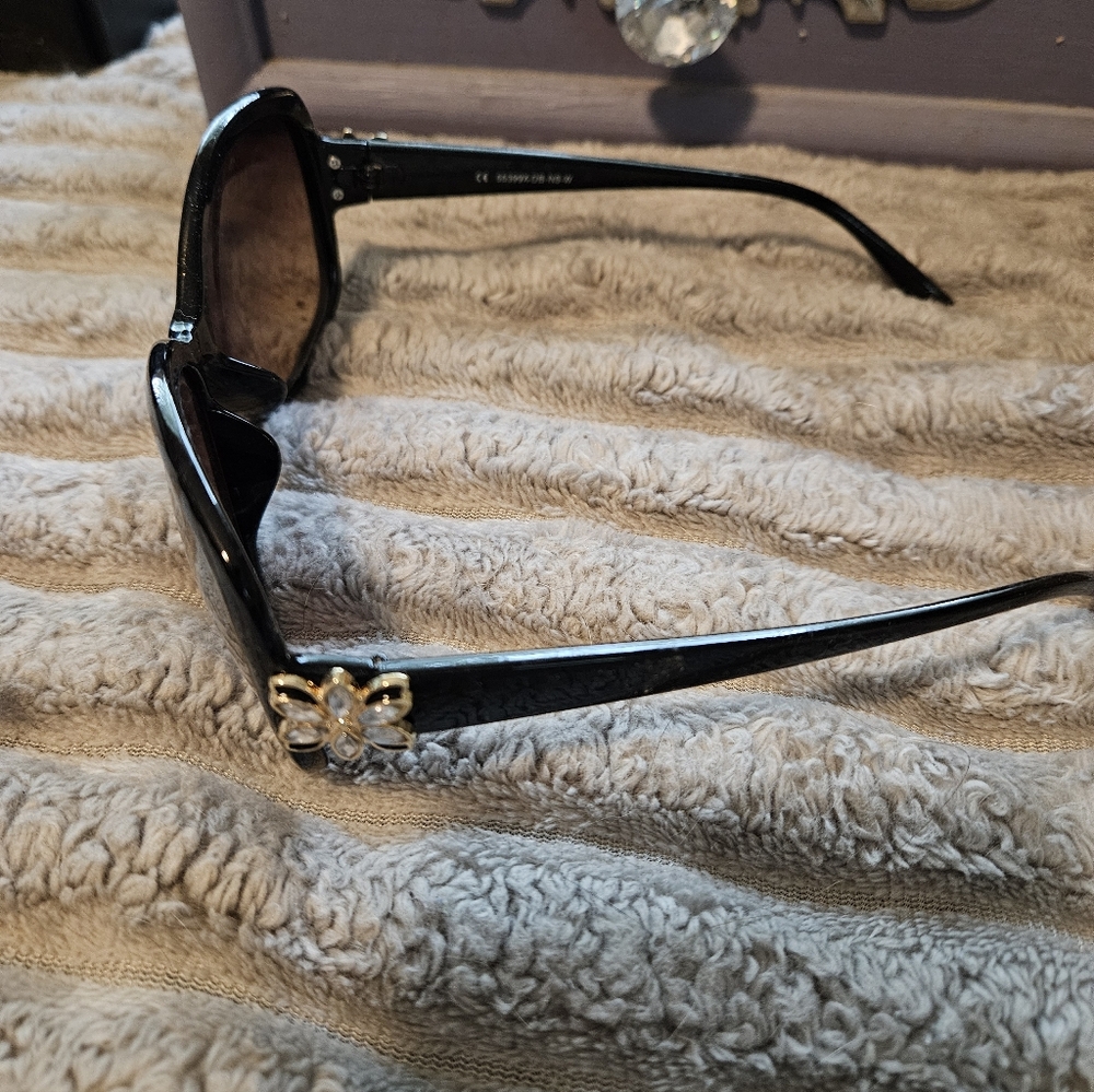 SALE ** Elegant Black Sunglasses with Gold Accent